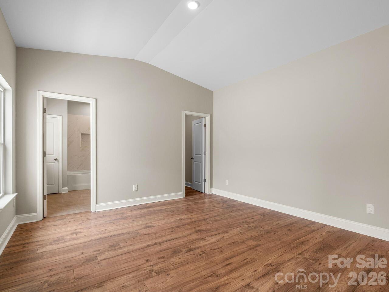 Listing Photo 20