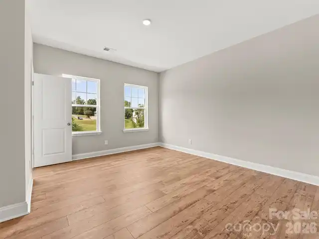 Listing Photo 20