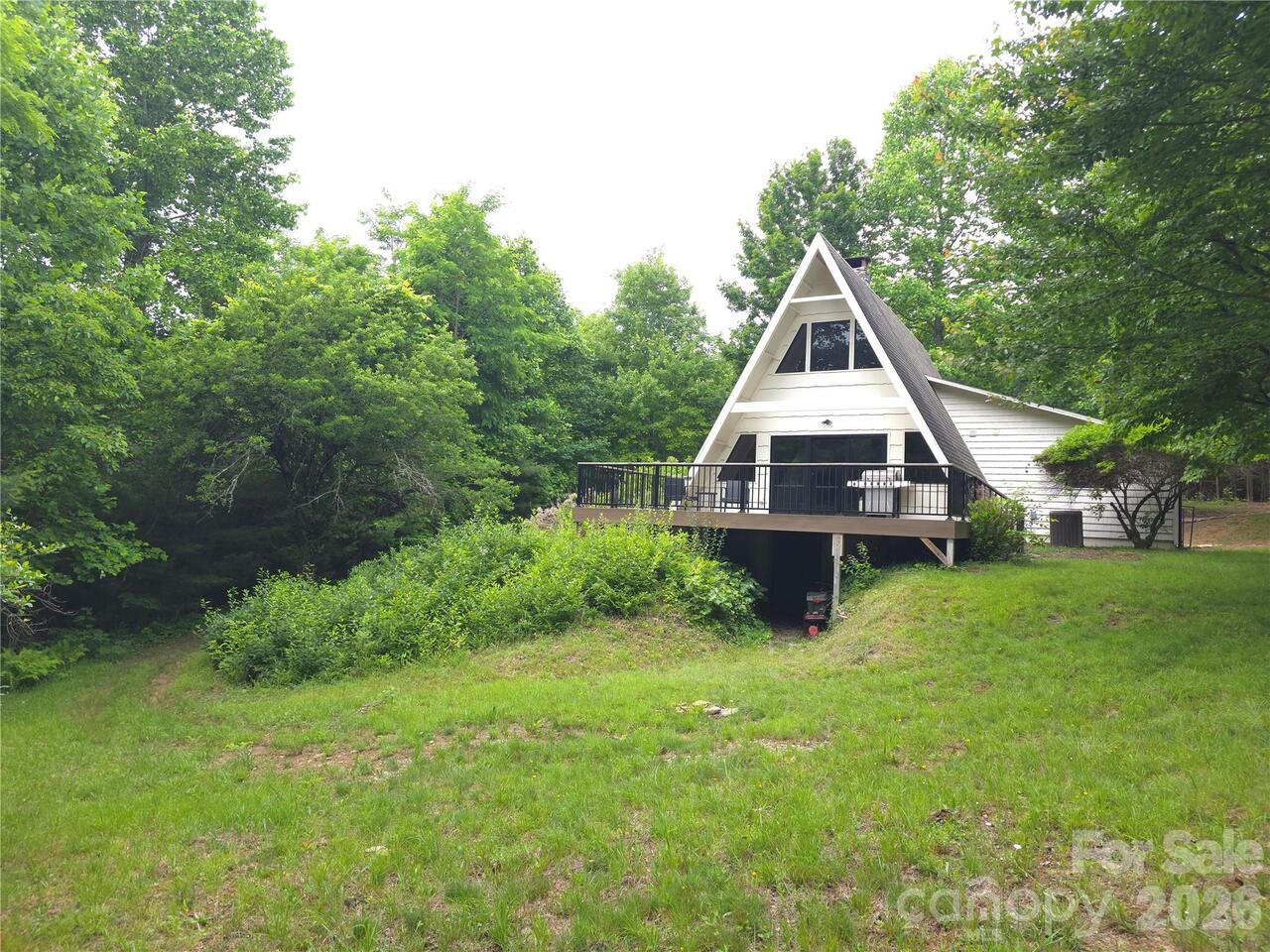Listing Photo 11