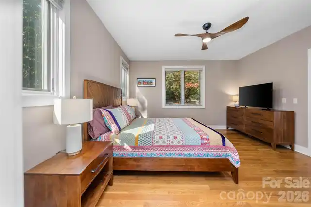 Listing Photo 21
