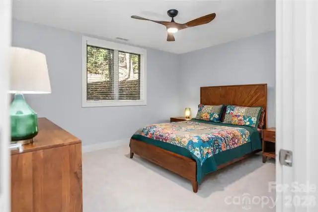 Listing Photo 37