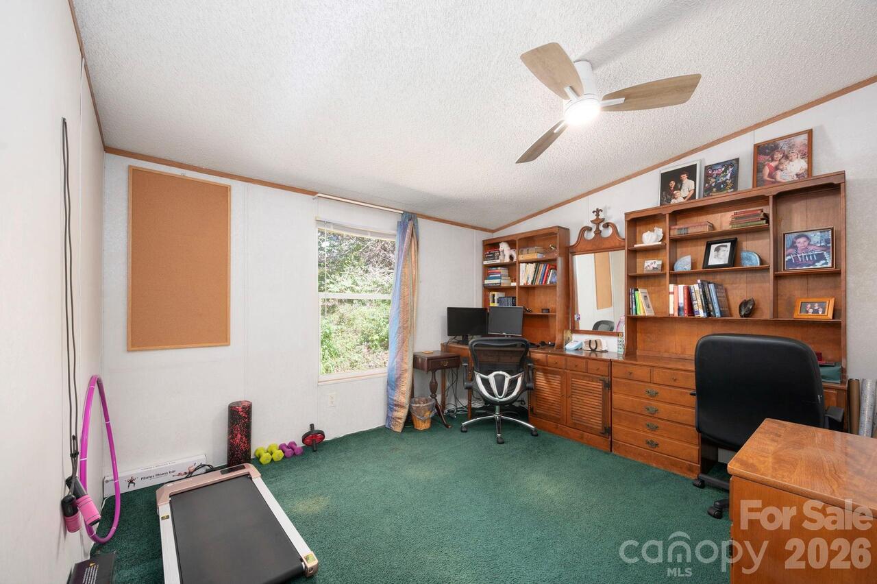 Listing Photo 21