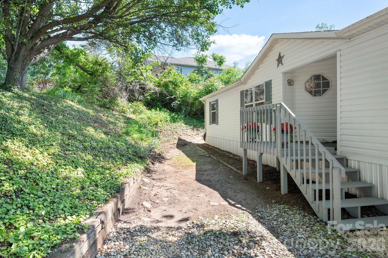 Listing Photo 33