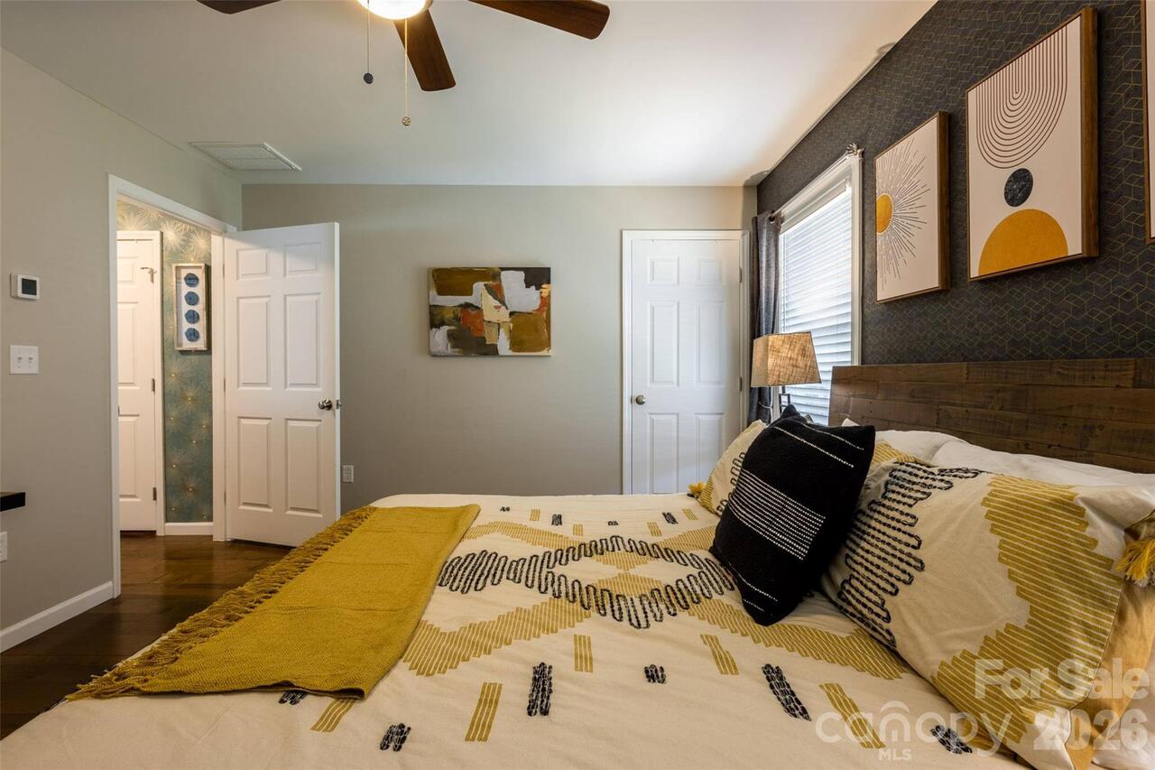 Listing Photo 8