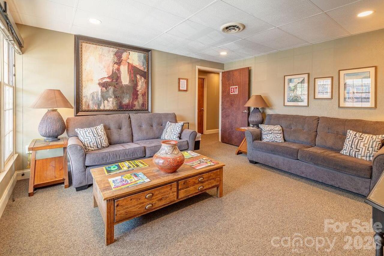 Listing Photo 17