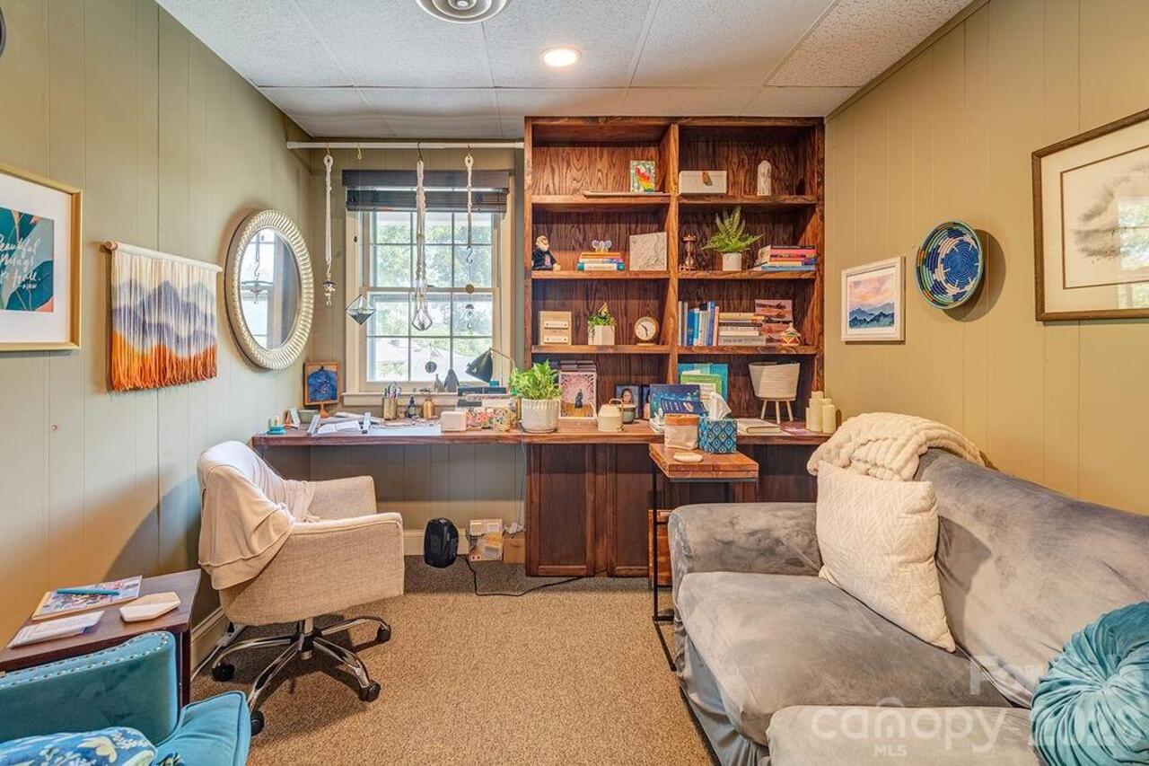 Listing Photo 22