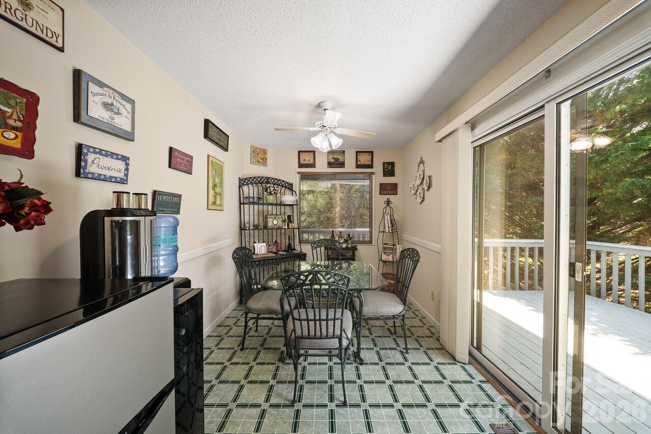 Listing Photo 12
