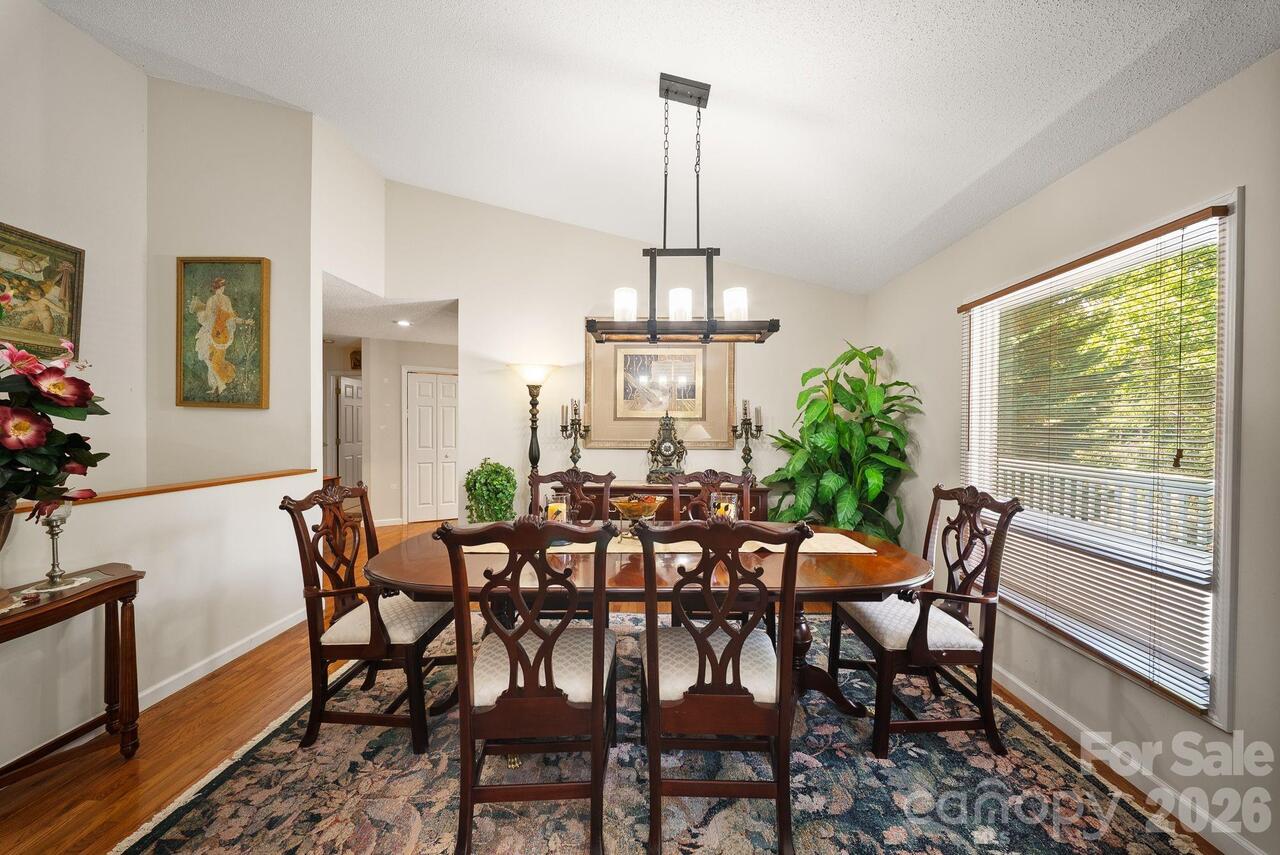 Listing Photo 13