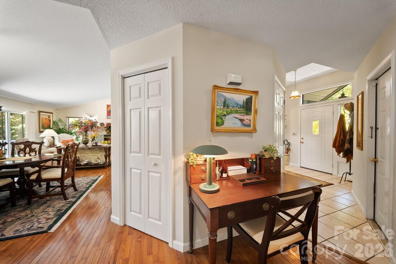 Listing Photo 16