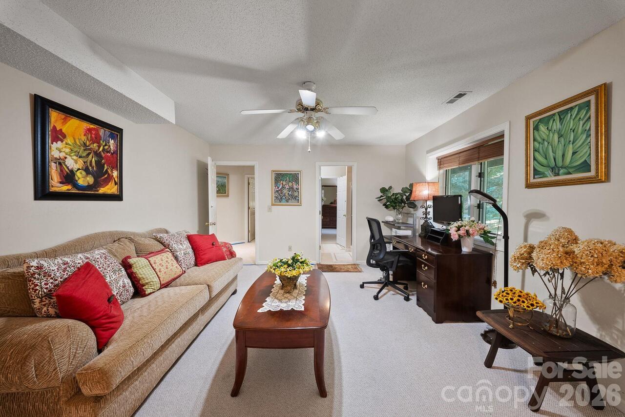 Listing Photo 32