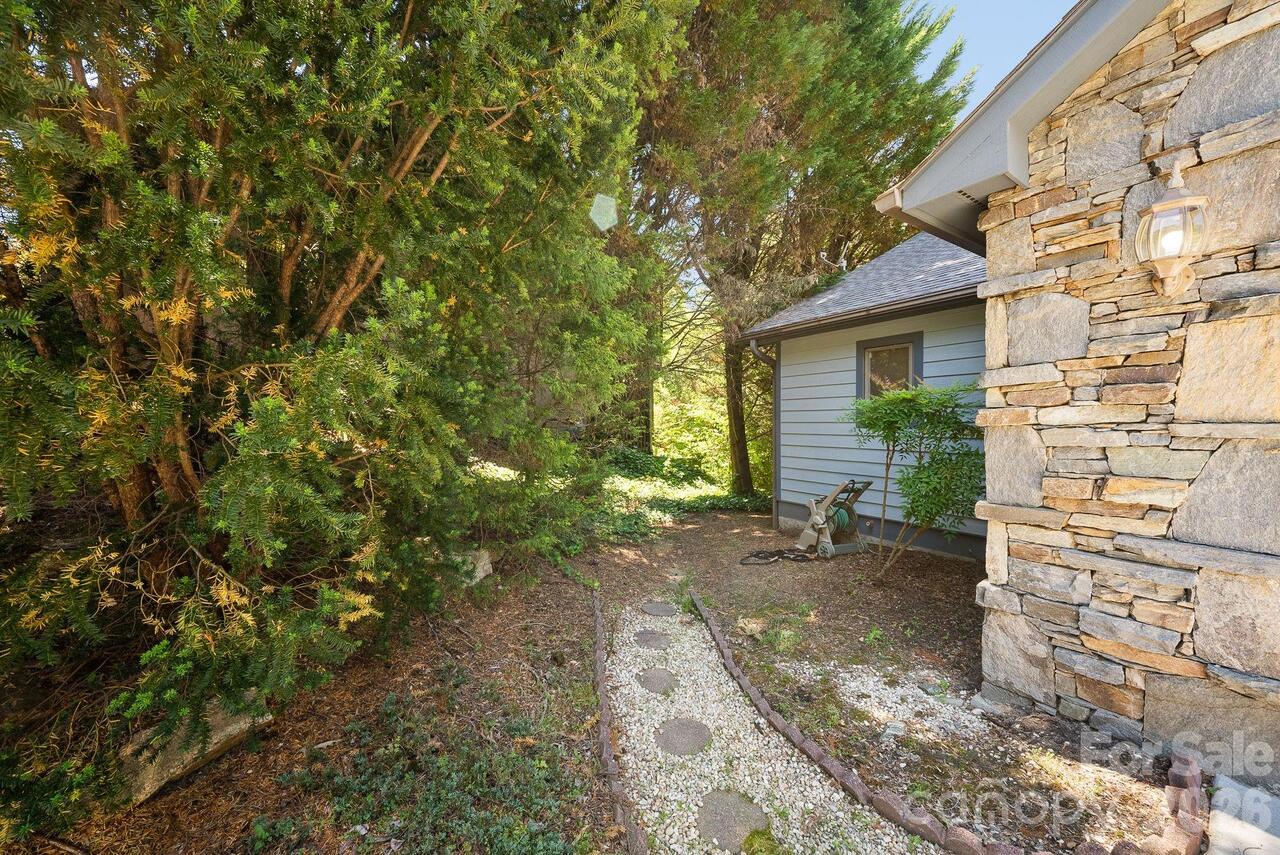 Listing Photo 41