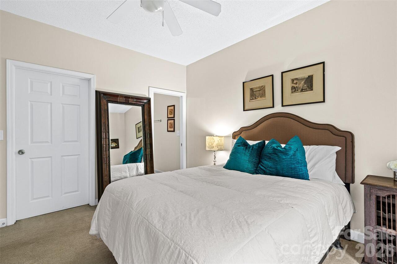 Listing Photo 32