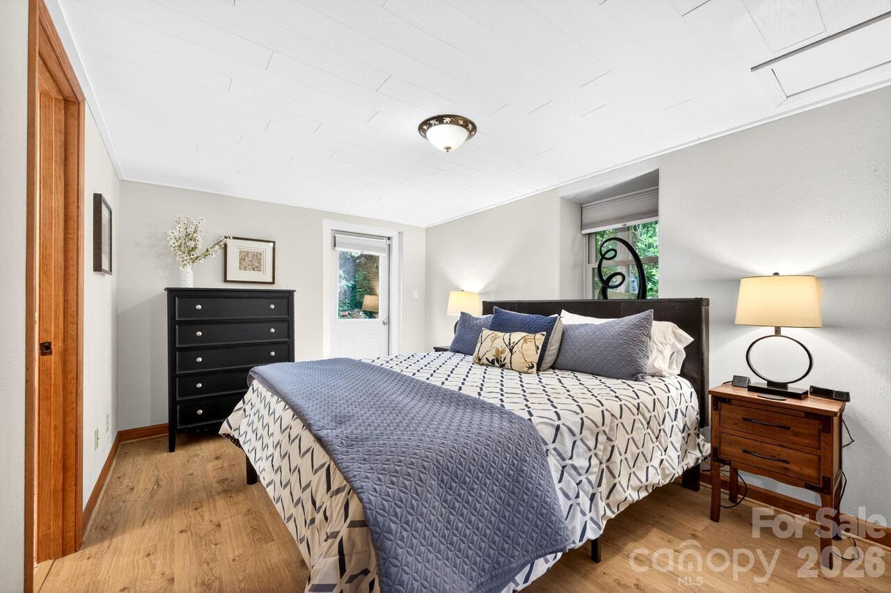 Listing Photo 25