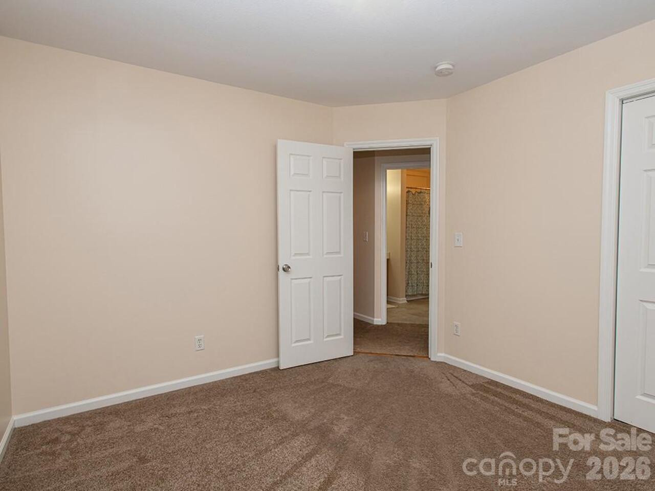 Listing Photo 34