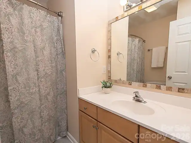 Listing Photo 21
