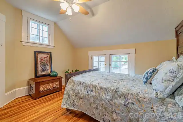 Listing Photo 23