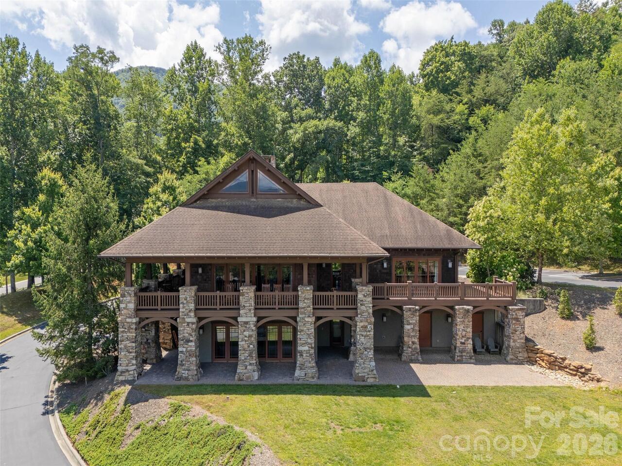 Listing Photo 11