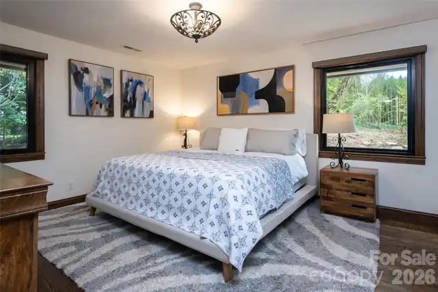 Listing Photo 15