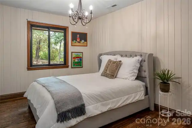 Listing Photo 22
