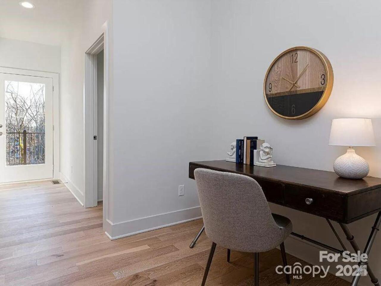 Listing Photo 16