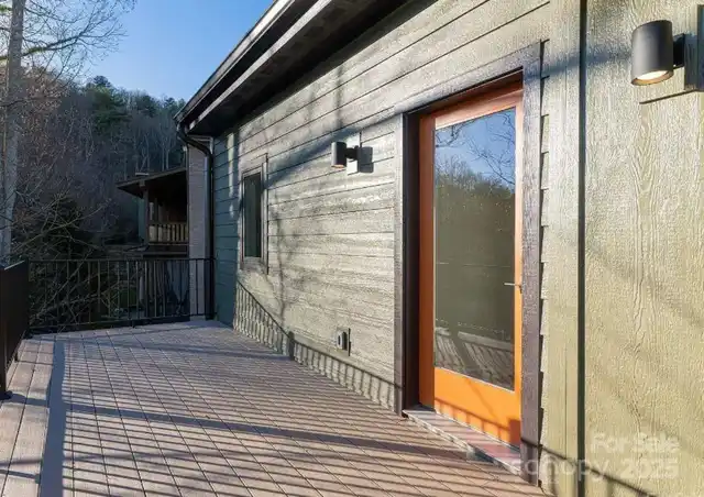 Listing Photo 25
