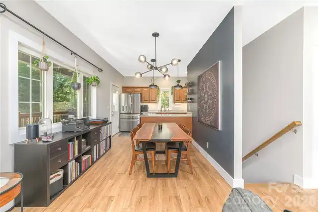 Listing Photo 11