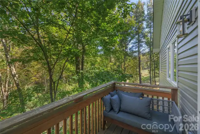 Listing Photo 17