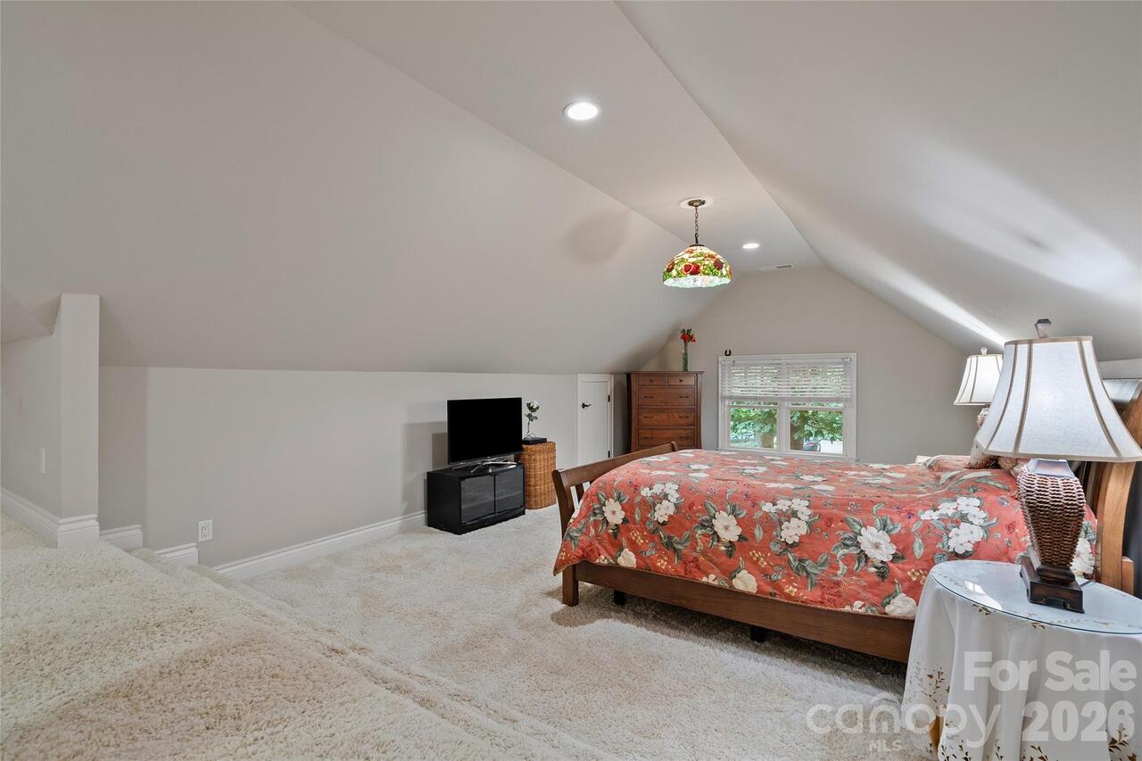 Listing Photo 35