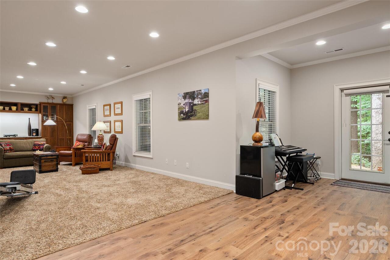 Listing Photo 42