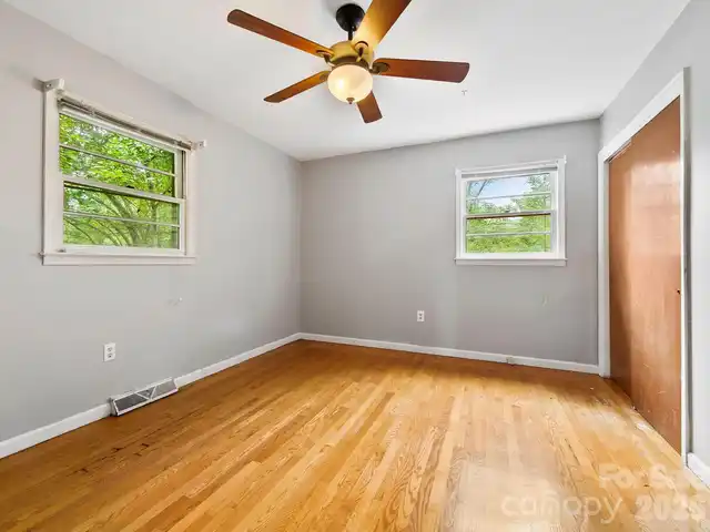 Listing Photo 21