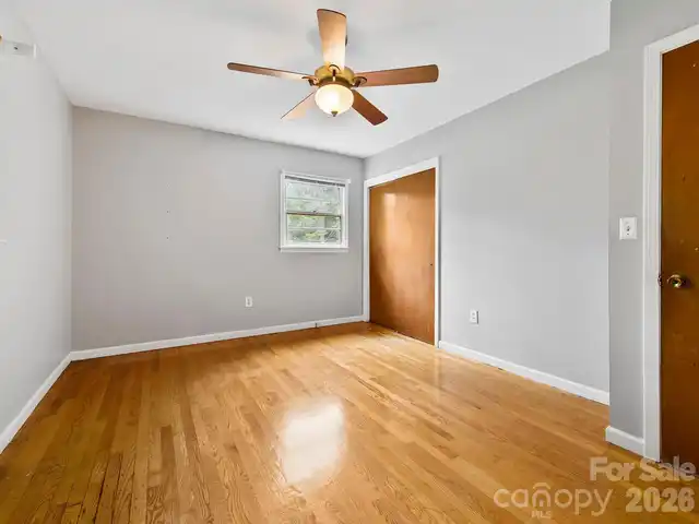 Listing Photo 22
