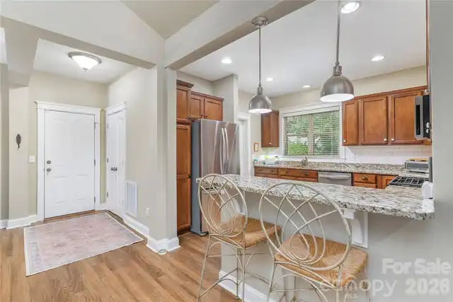 Listing Photo 10