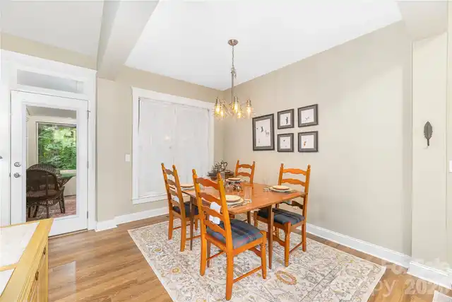 Listing Photo 14