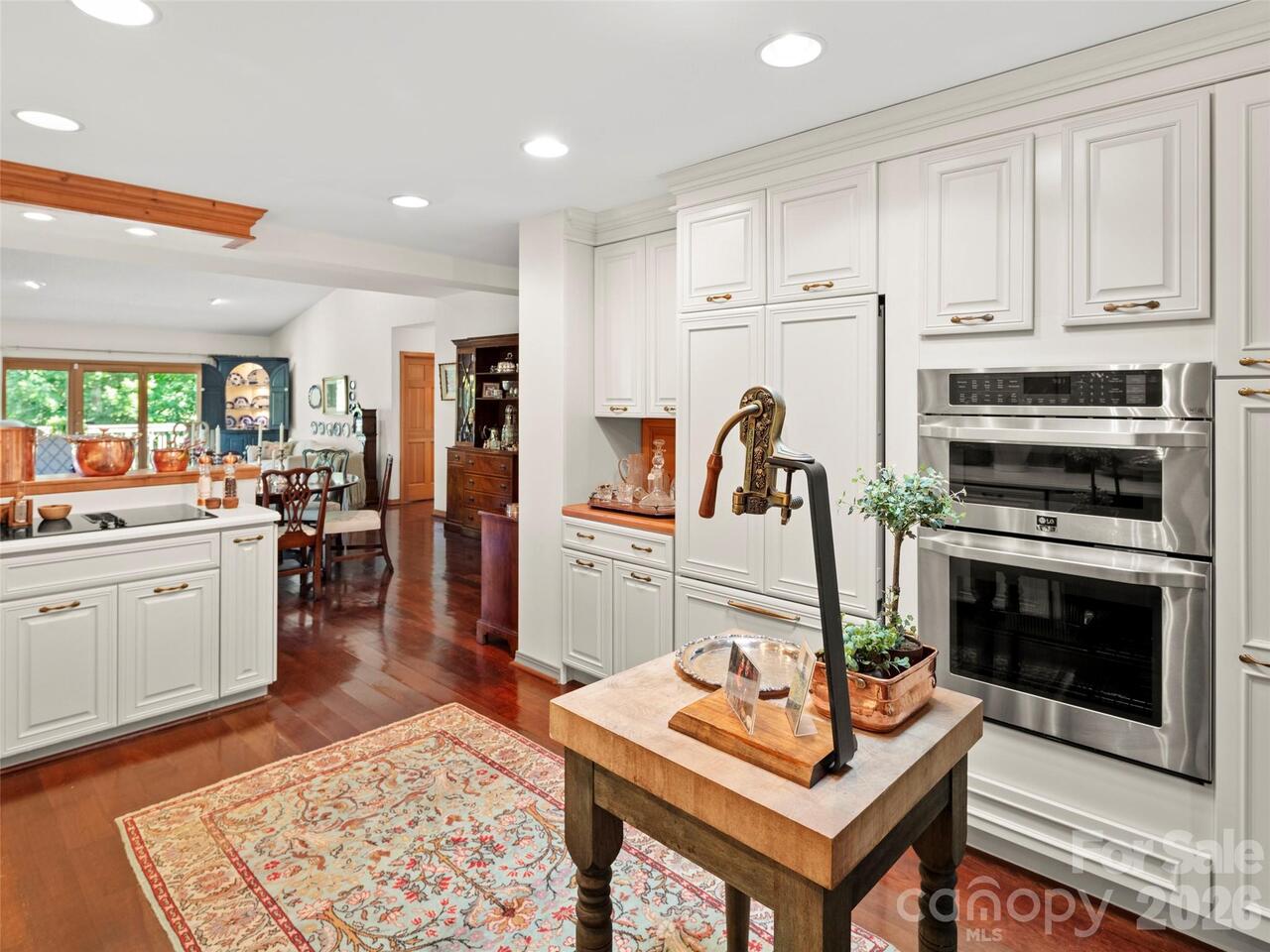 Listing Photo 7