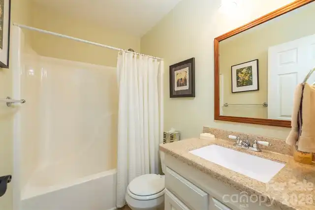Listing Photo 22