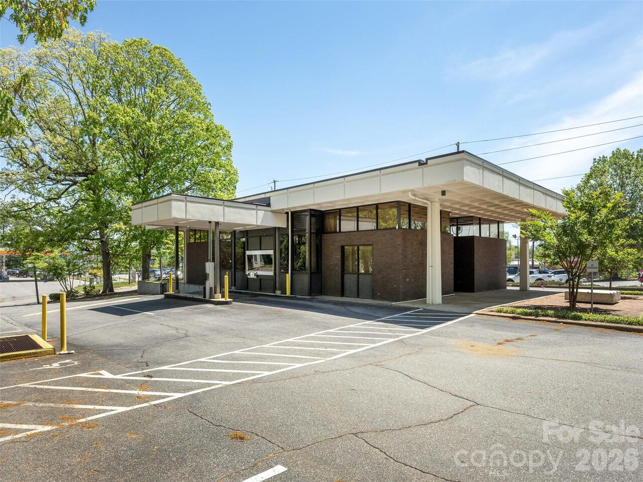 Listing Photo 6