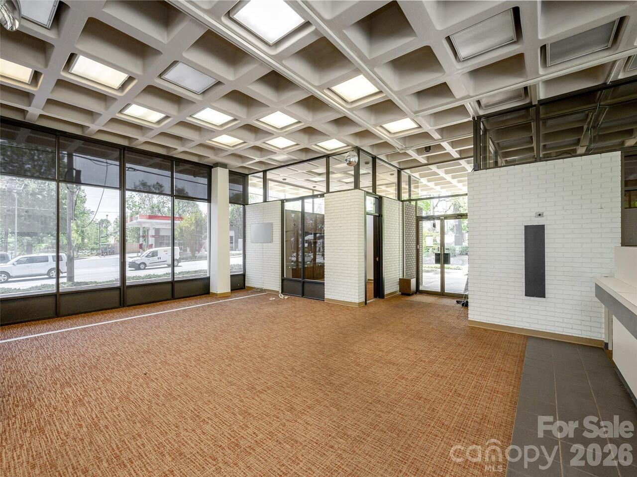 Listing Photo 8