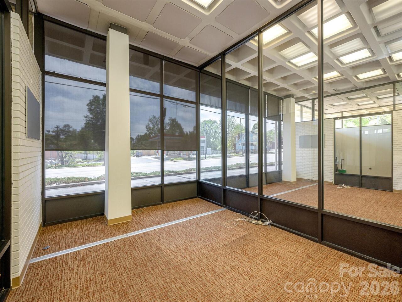 Listing Photo 16