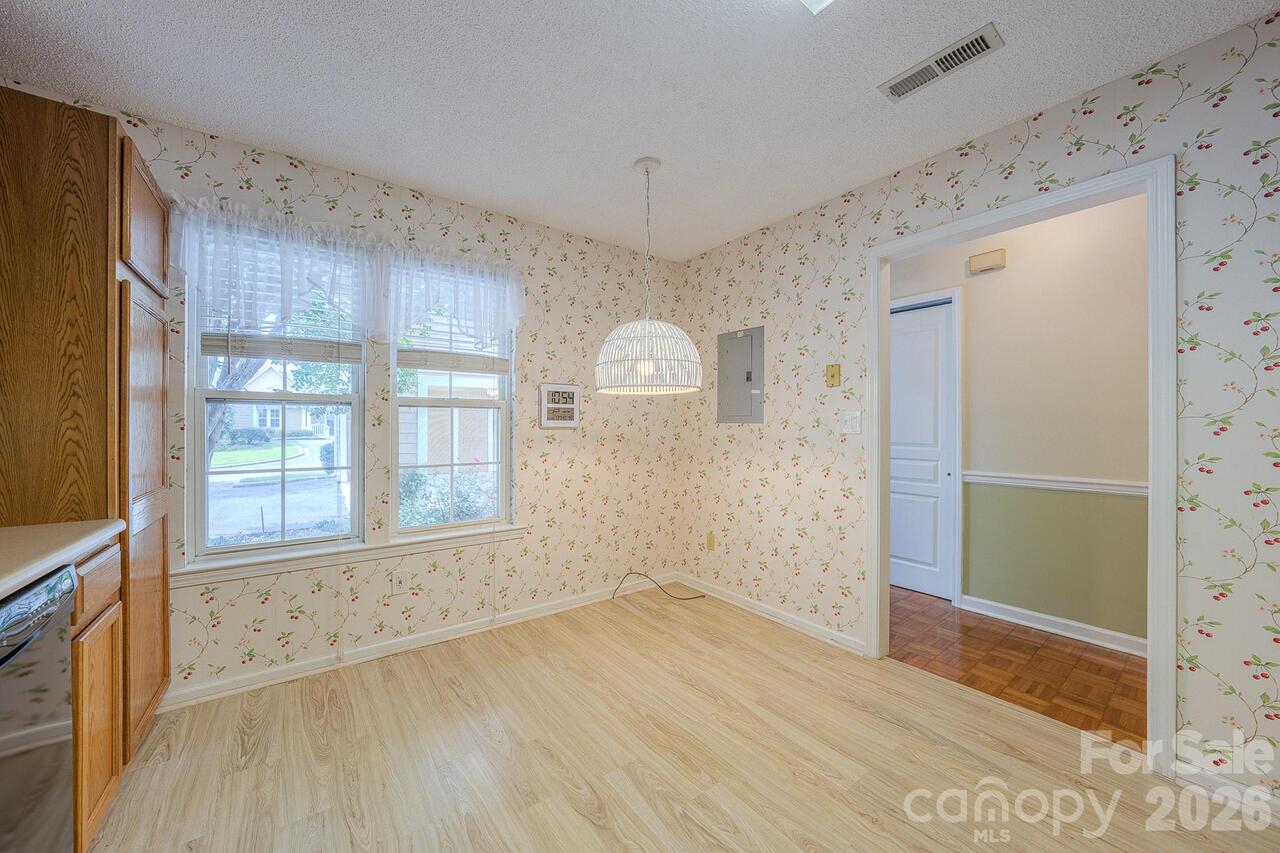 Listing Photo 19