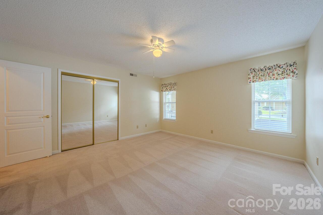 Listing Photo 24