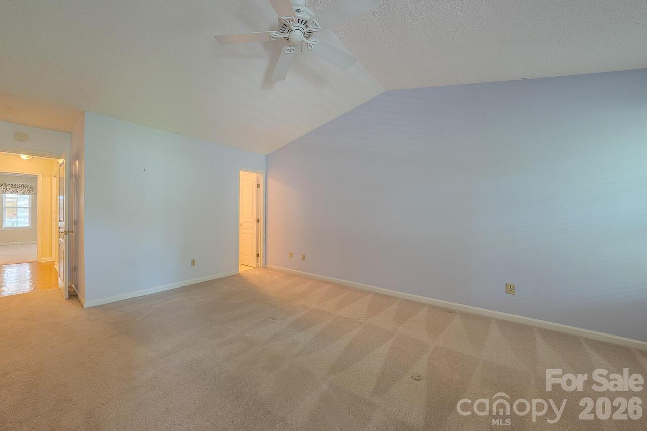 Listing Photo 29