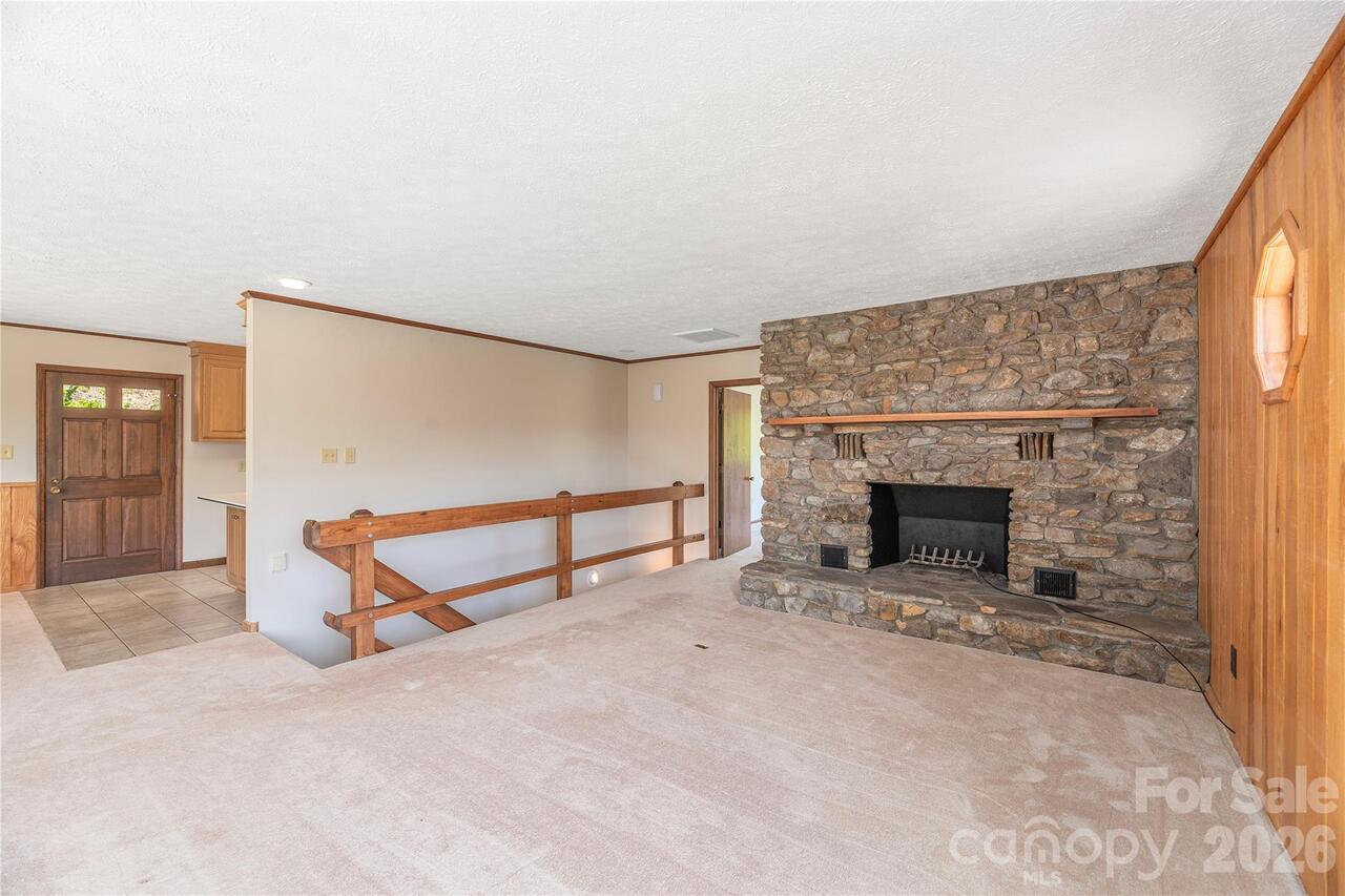Listing Photo 6