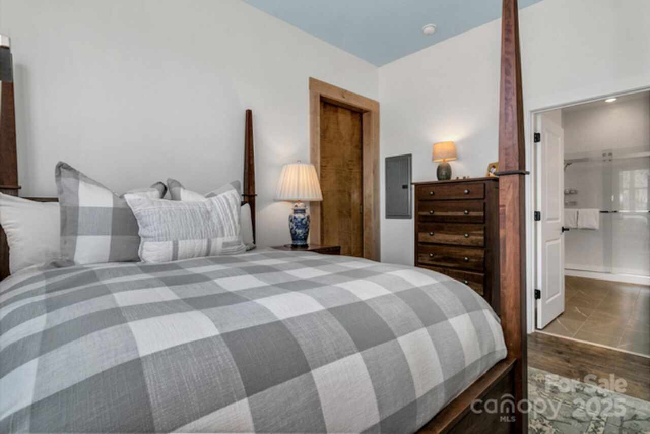Listing Photo 29