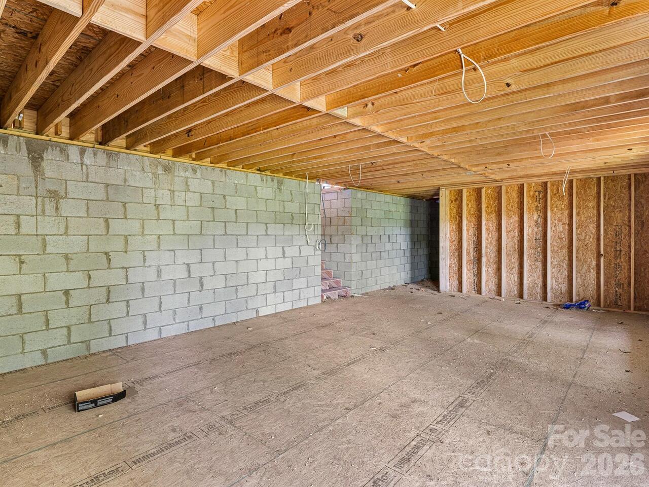 Listing Photo 34