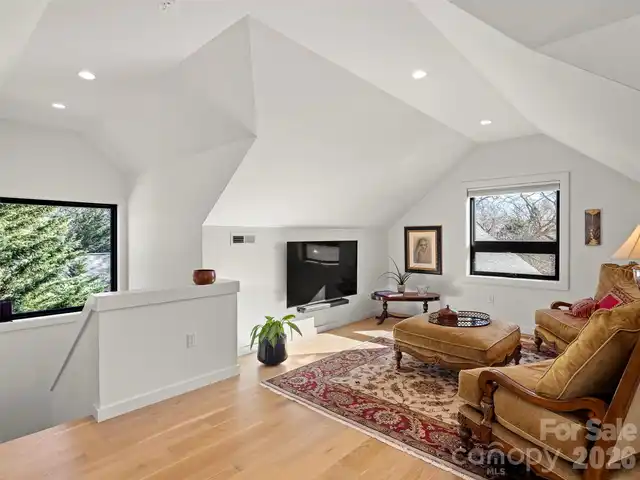 Listing Photo 31