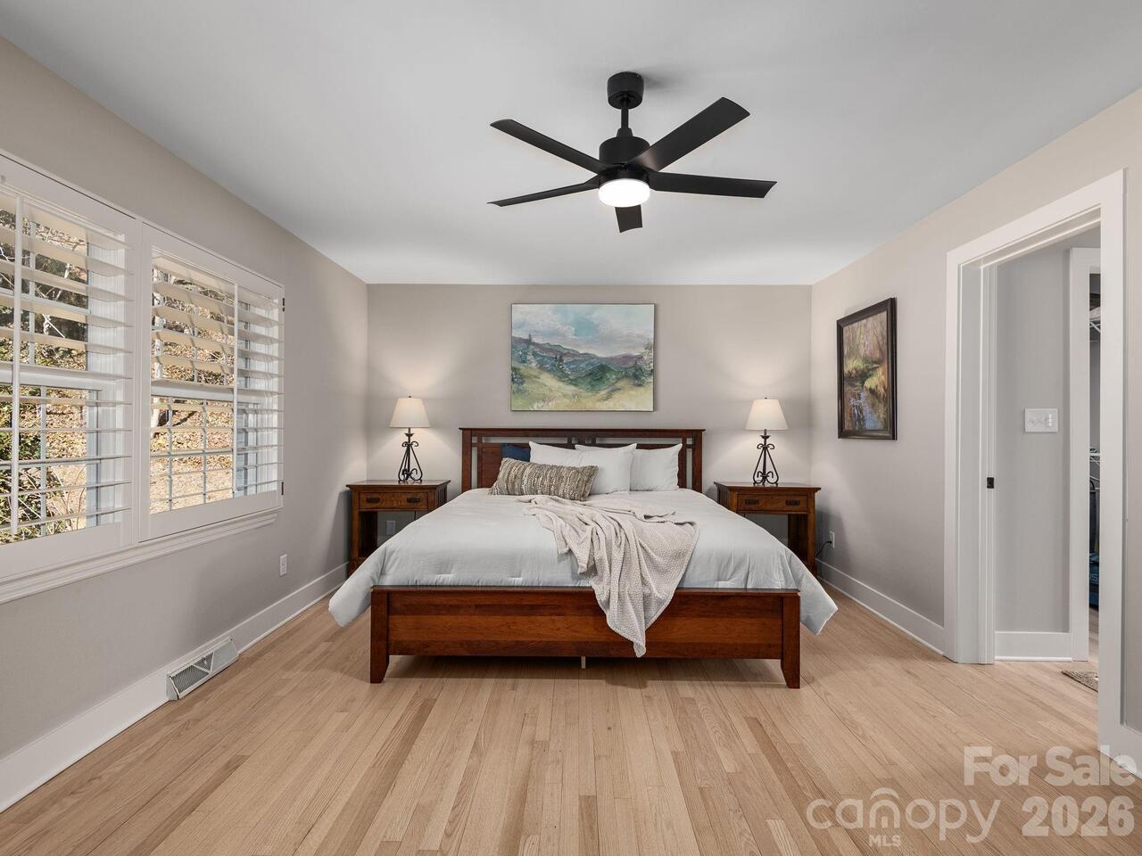 Listing Photo 8