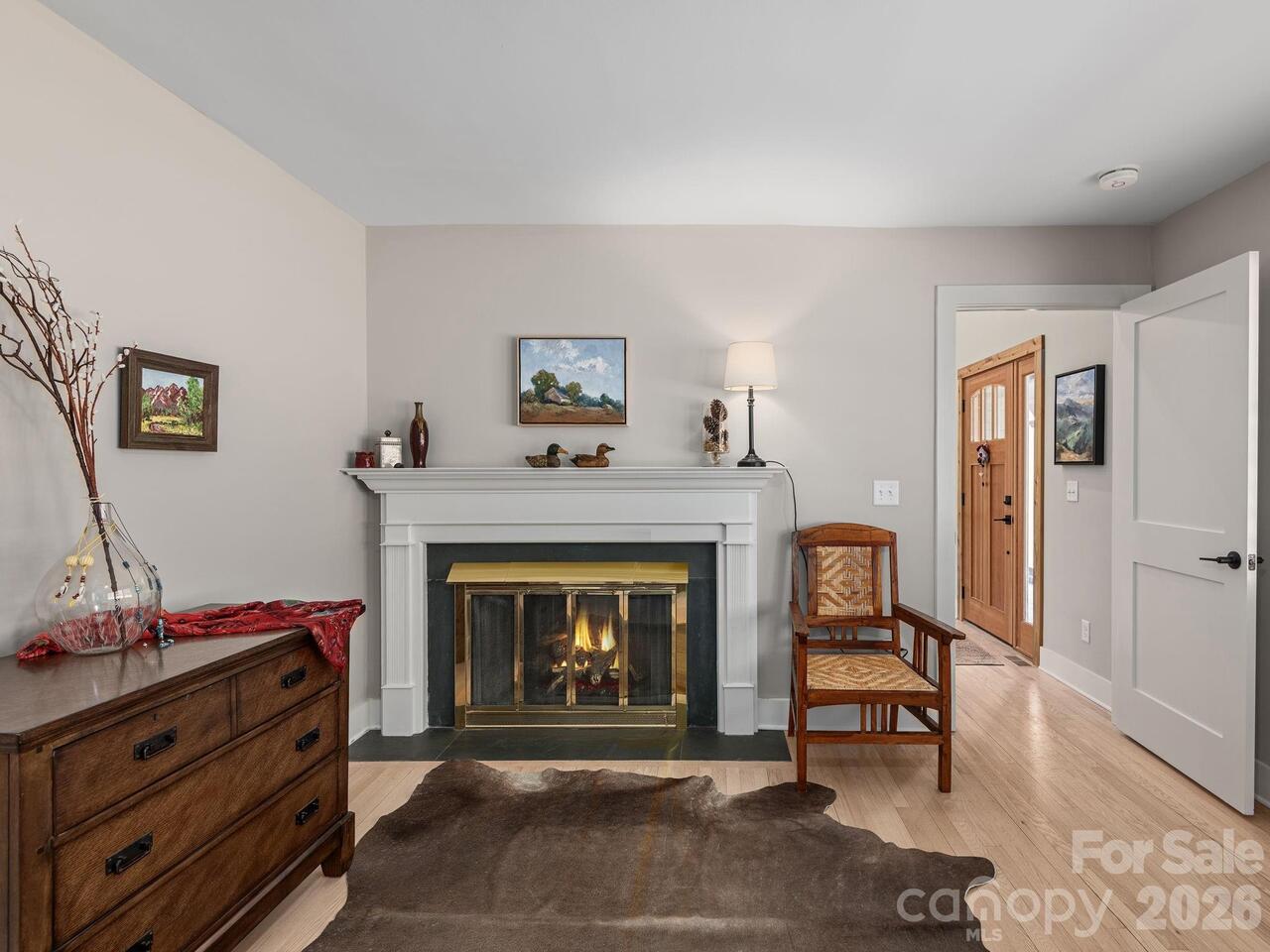 Listing Photo 9