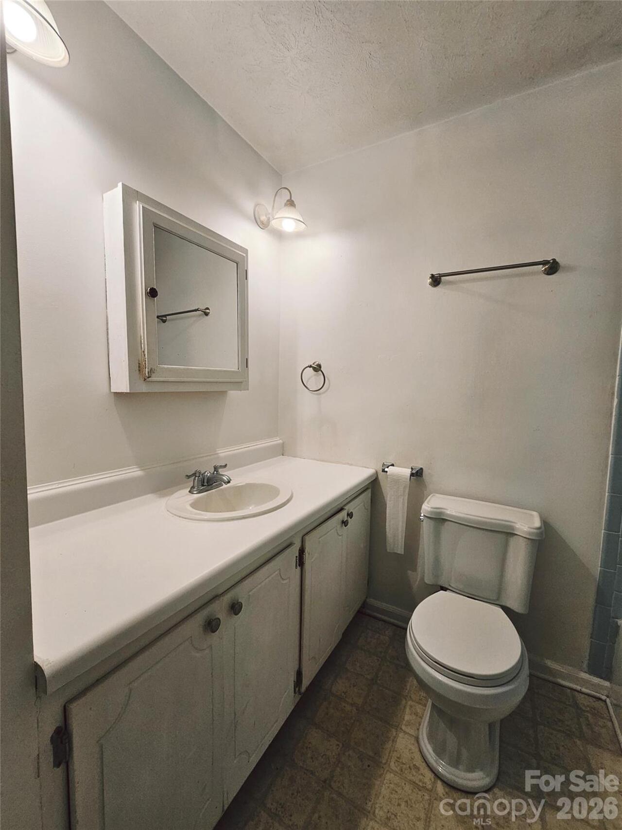 Listing Photo 15