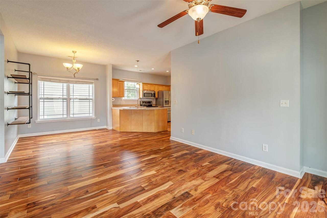 Listing Photo 6