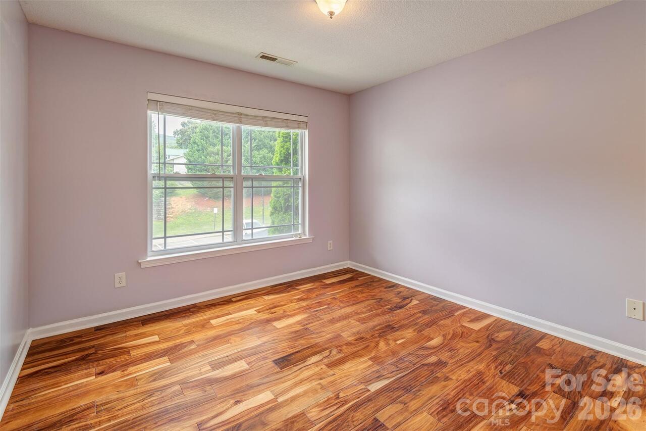 Listing Photo 13